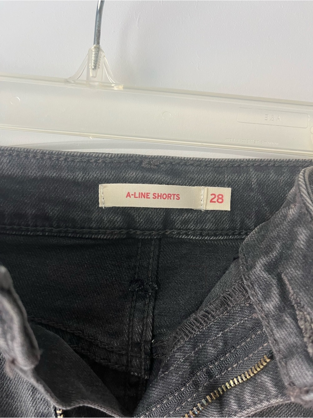 Levi's Mid-rise Black Women's Denim Shorts - Picture 4 of 6